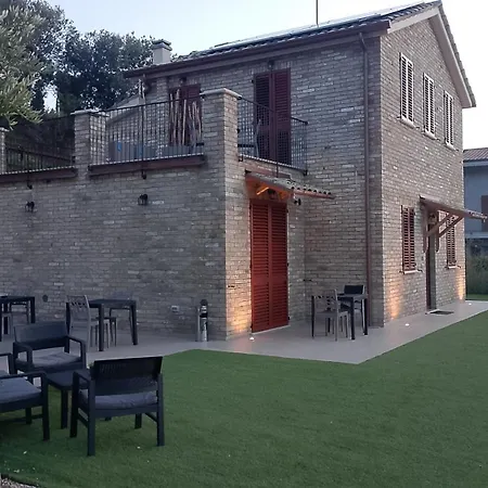 Casale Parvil 住宿加早餐酒店 3*